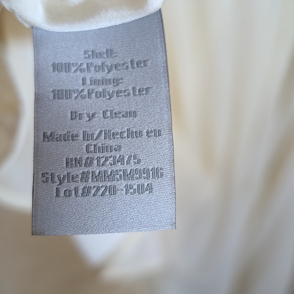 NWOT Cream White Pleated Halter Dress with Flower Detailing at Neckline Size 6 - Picture 8 of 12